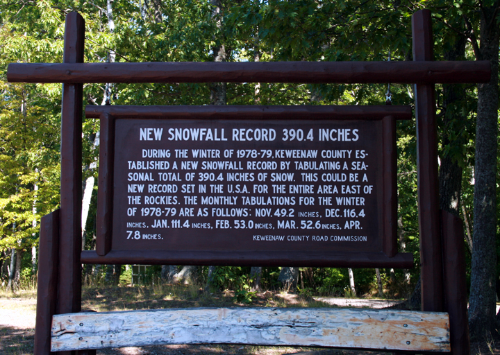 Snowfall information in Keweenaw County, Michigan